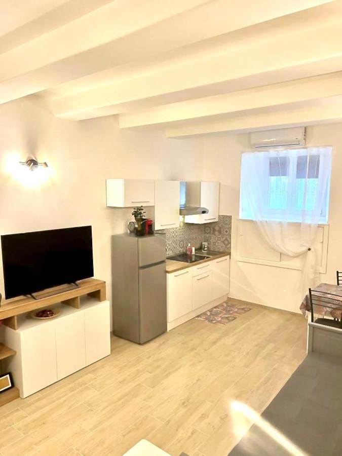 Guest House Mamy Рим Екстериор снимка
